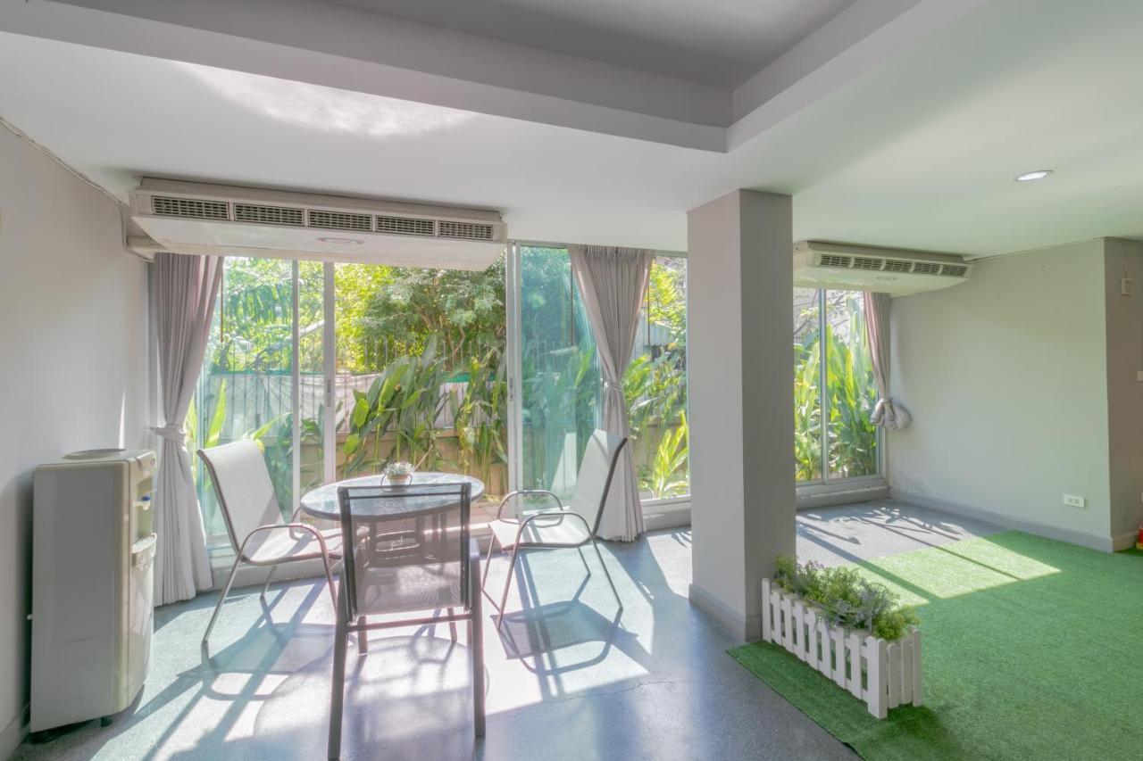 Resortel Lat Phrao 91 Bangkok Exterior foto