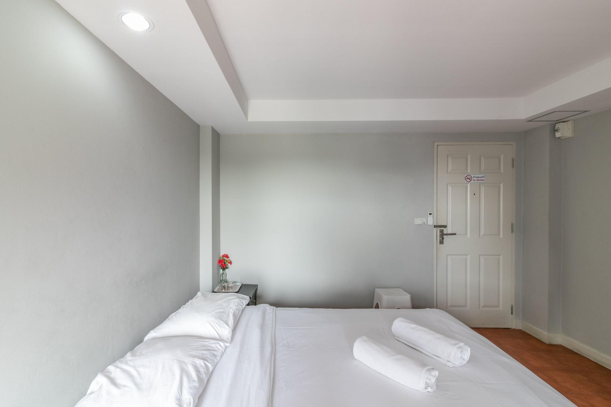 Resortel Lat Phrao 91 Bangkok Exterior foto